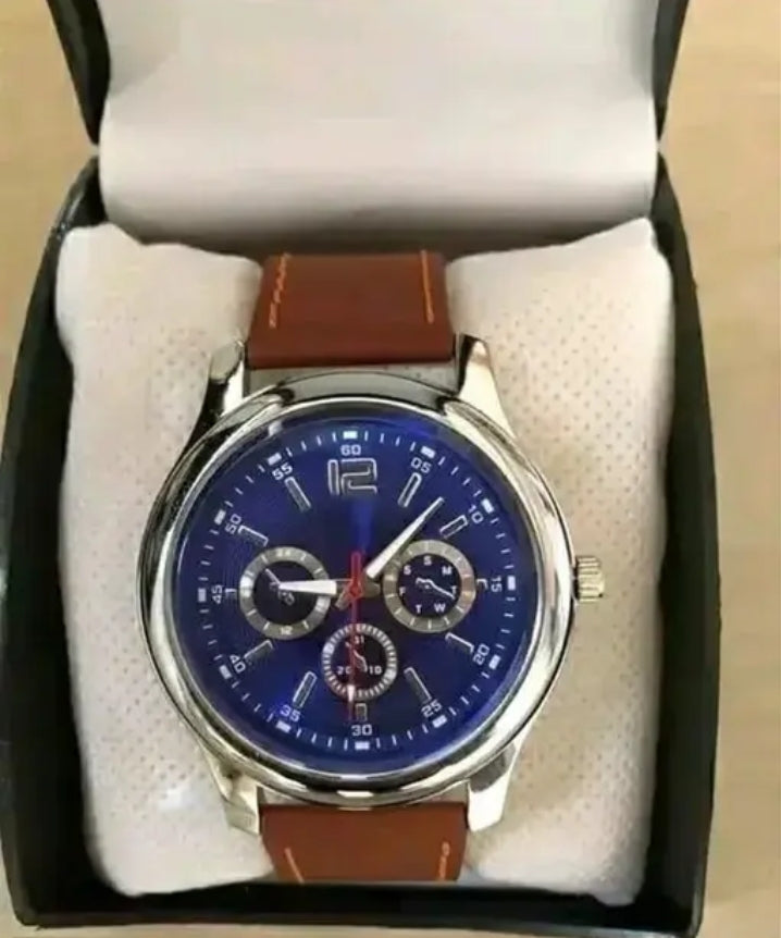 Oldy fashionable watch.